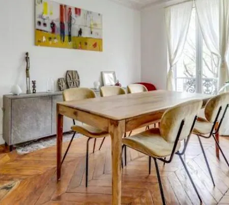 The Lady In Red - Romantique - Bail Mobilite Apartment Paris